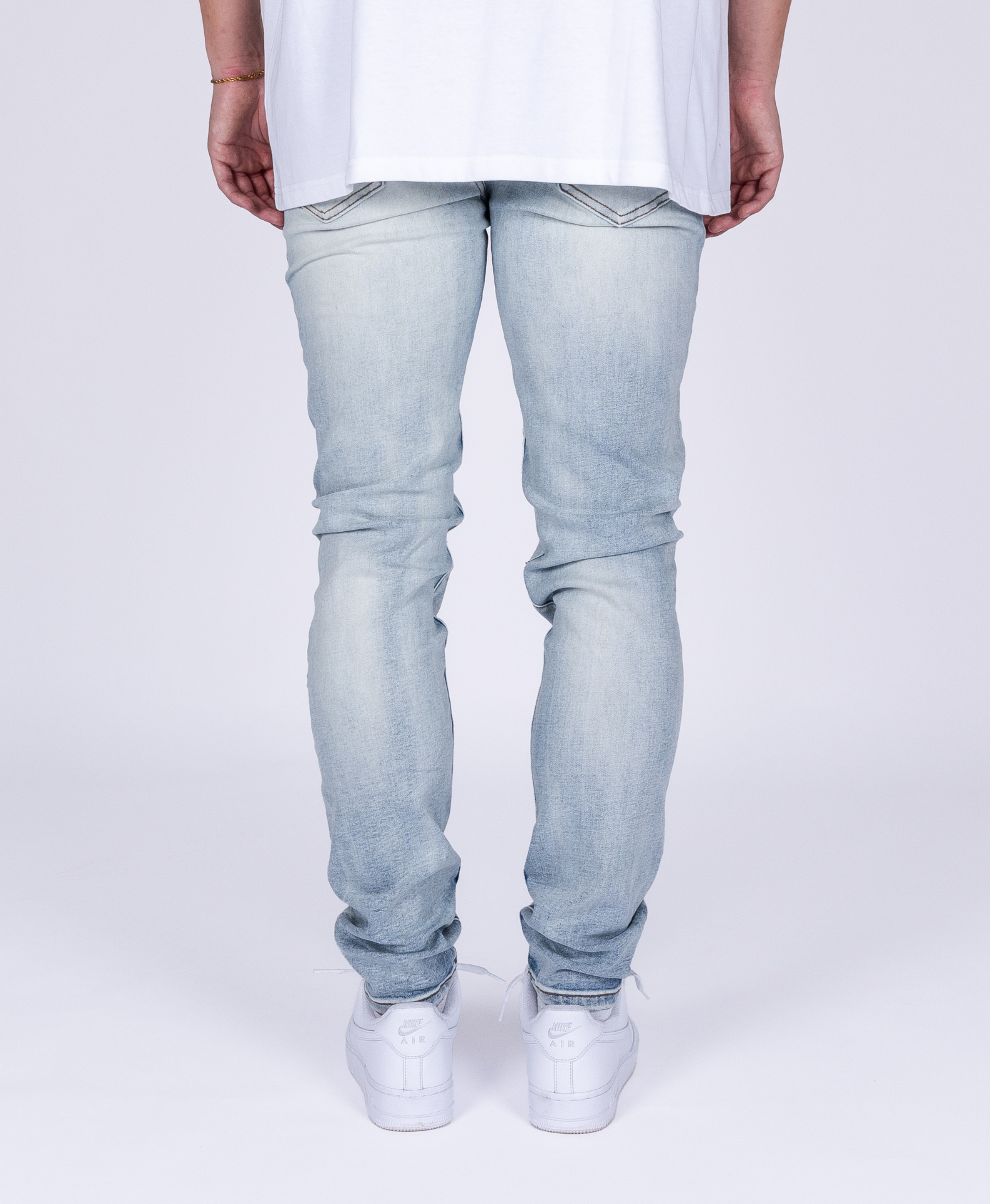 RIPPED SPACE JEANS